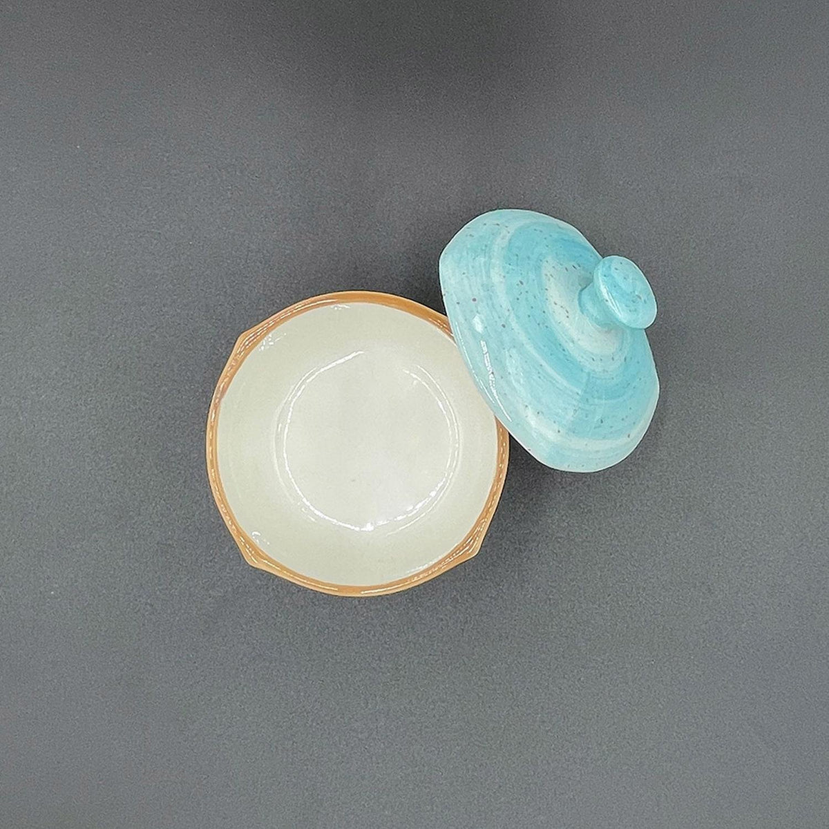 Aqua dia.3.5" h:2" Round Blue Vitrified Bowl (1 each)
