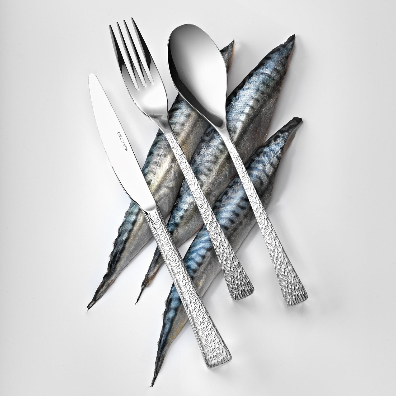 Turgla Home Artesia 20 Pieces 18/10 Stainless Steel Flatware Set, Service For 4